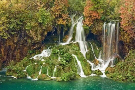 PLITVICE LAKES FROM ŠIBENIK or ZADAR