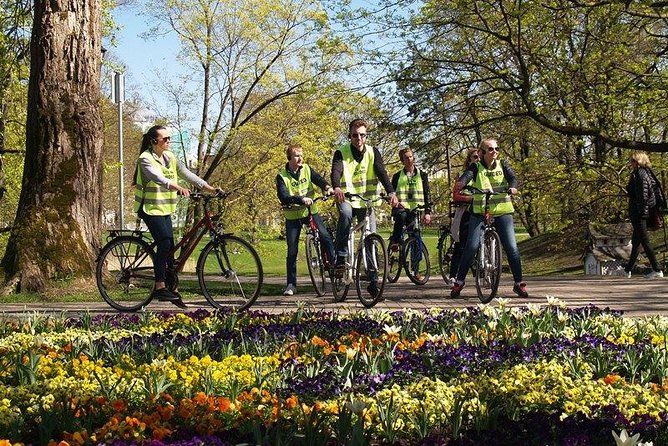 Riga Highlights Bike Tour