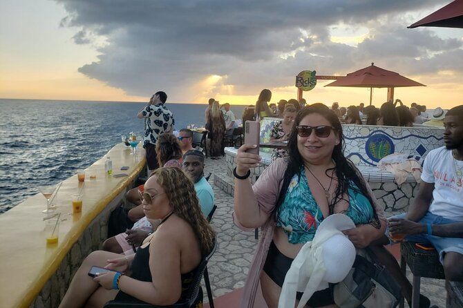 Negril Seven Mile beach, Catamaran Cruise,Parasailing,with Sunset at Ricks Cafe