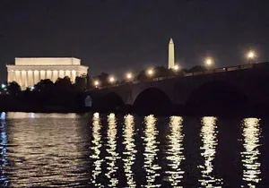 App-Led Tour of Washington DC with Private Transportation