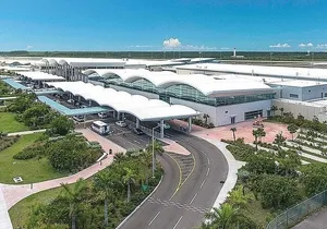 Private Roundtrip Sedan Airport Transfer to Downtown Nassau