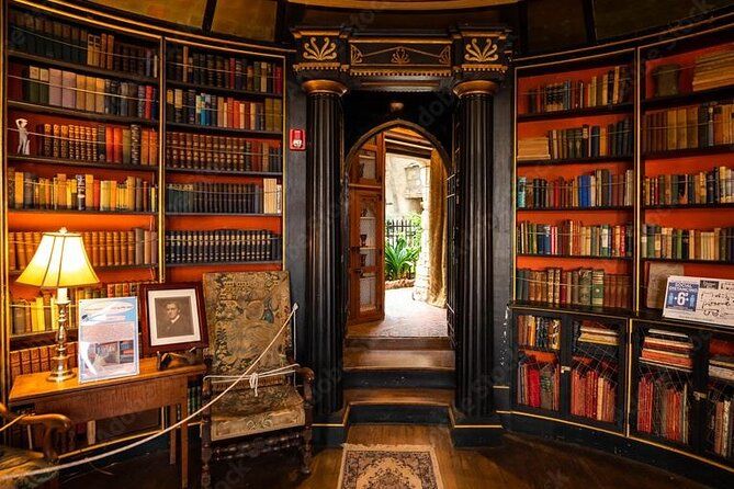 Private Day Trip to Salem and Hammond Castle from Boston