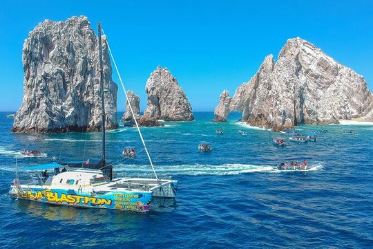Cabo Escape Sunset Cruise with Dinner and Open Bar