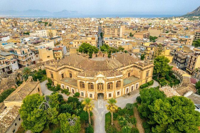 Tour of Villa Palagonia and Street Food itinerary in Bagheria