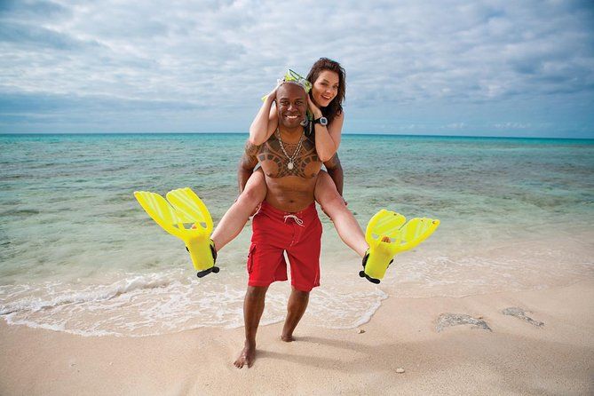 Bora Bora lagoonsafari, Comfortable boat, vibrant snorkeling.