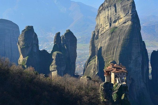 Meteora Monasteries & Thermopylae - Private Full Day Tour from Athens