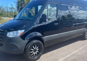 PRIVATE EXECUTIVE TOURS (Nassau Transfers)