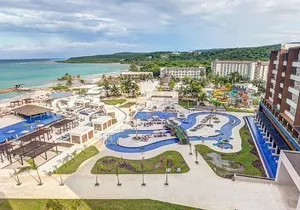 Private Airport Transfers to Royalton Blue Waters and White Sand