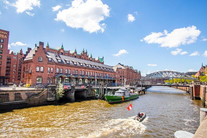 3 Hour Walk of Hamburg’s Most Famous Brew Pubs with a Local