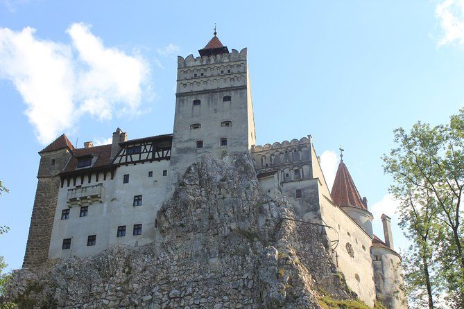 Guided visit in Spanish to the Castle of Dracula in Bran (native Spanish guide).