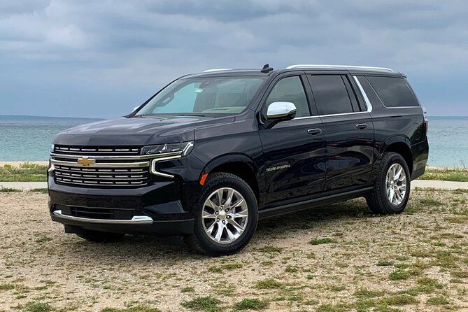 Arrival Transfer: Mexico Airport NLU to Mexico by Luxury SUV