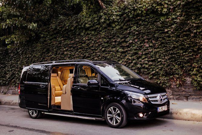 Fat Taxi - Private Istanbul Airport (IST) Transfer to Taksim