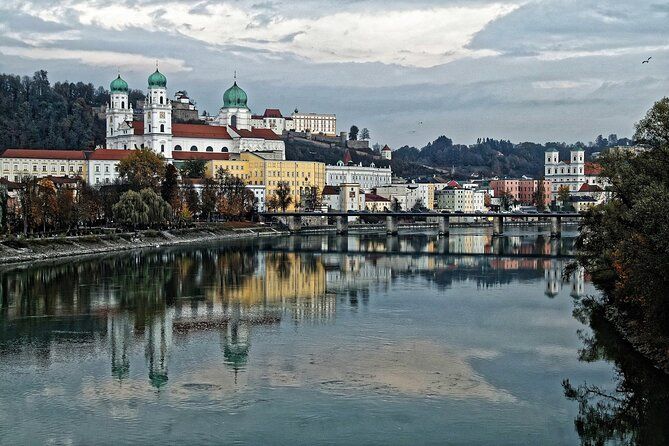 Private Direct Transfer From Munich Airport to Passau