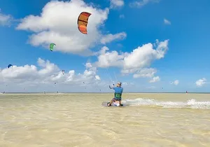 Private Kiteboarding lesson in Cancun