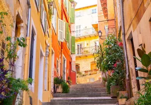 Nice Old Town Highlights and Hidden Gems Private Walking Tour