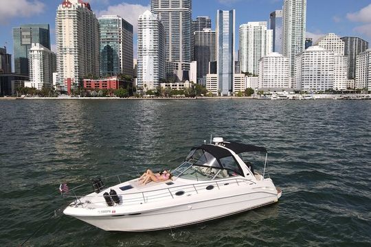 2 Hour Serenity and Scenery Yacht Cruise Miami