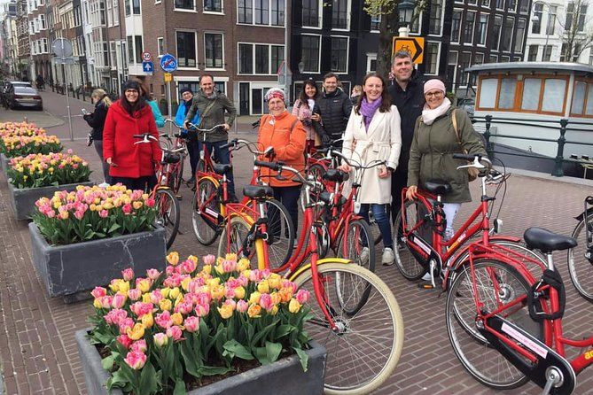 Amsterdam: Bike Rental & free Self Guided bike tour EN/FR/DE/ES