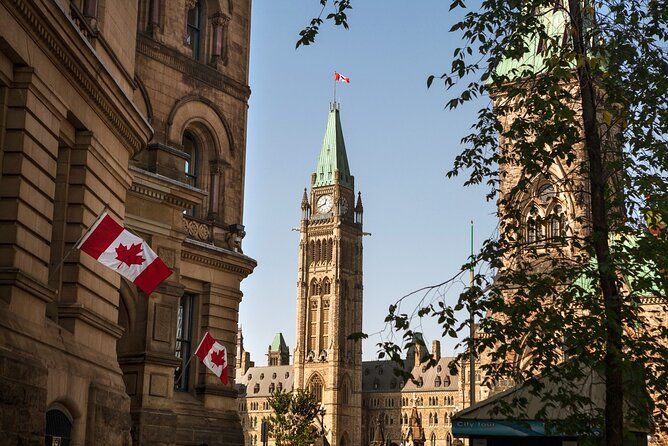 Private Family Walking Tour in Ottawa with Special Highlights