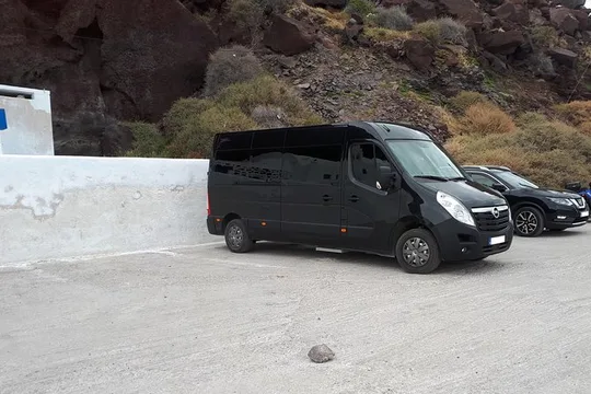 Private transfers in Santorini Greece one way