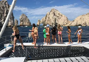 All Inclusive: snorkeling, boat tour, food and drinks!