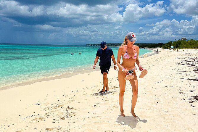 Bahía de las Águilas, ALL INCLUSIVE experience from Barahona