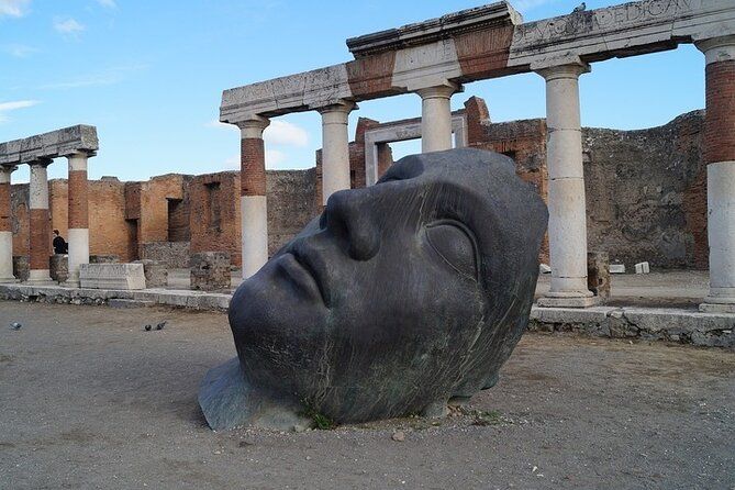 Day Tour Rome to Pompeii and skip the line Access.