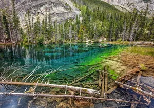 Kananaskis: Grassi Lake and Grotto Canyon Hiking Day tour