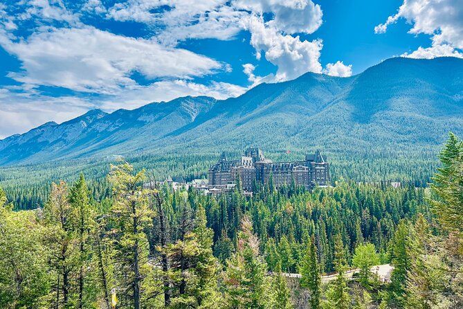 Calgary/Canmore/Banff: Enchanting Banff National Park Day Tour