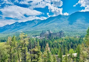 Calgary/Canmore/Banff: Enchanting Banff National Park Day Tour