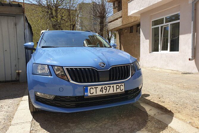 Transfer from Sofia airport/city to Bourgas with a sedan 3+1