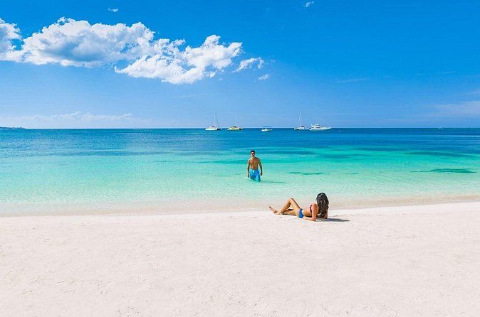7 Mile Beach Private Tour