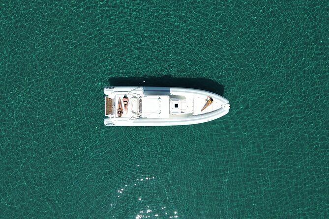 One way transfer Zakynthos kefalonia up to 11pax shipwreck
