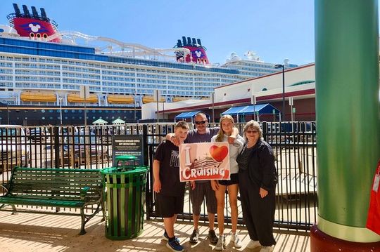 Port Canaveral Vehicle Transfer from Hotels to Cruise Ship