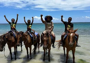 Horseback ride Dunn’s River and Blue hole with transport included
