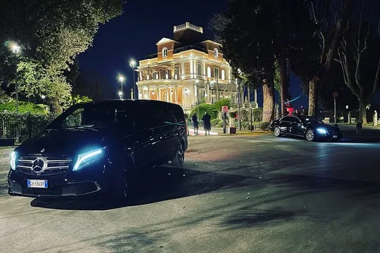 Private transfer from Fiumicino Airport to Rome City.