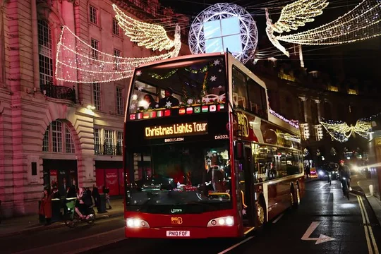London Julebelysningstur med åben top i bus og liveguide