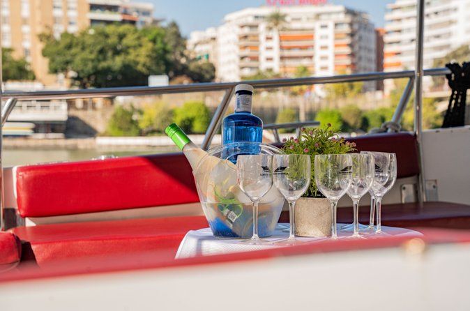 1 Hour Private Boat Rental on the Guadalquivir