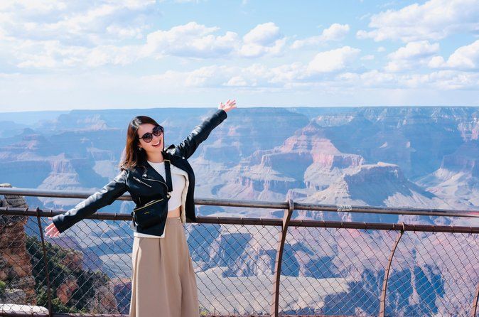 Grand Canyon and Lower Antelope Canyon 4-Day Tour from LA