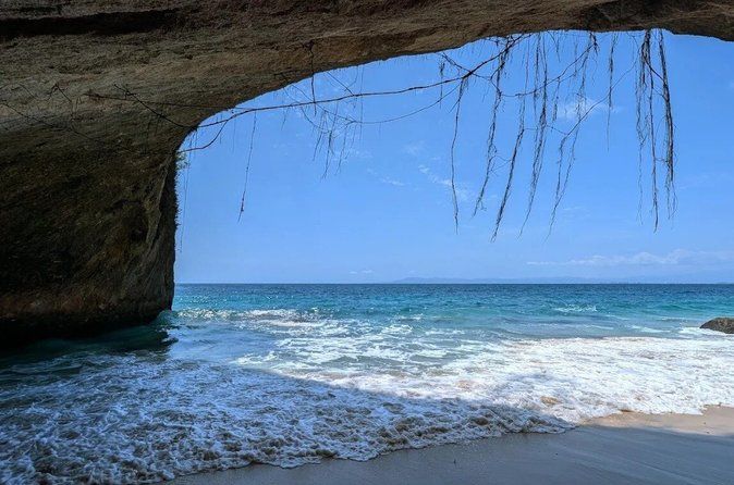3.5 hrs Paredon Beach Tour with Snorkeling, Food & Outdoor Bar