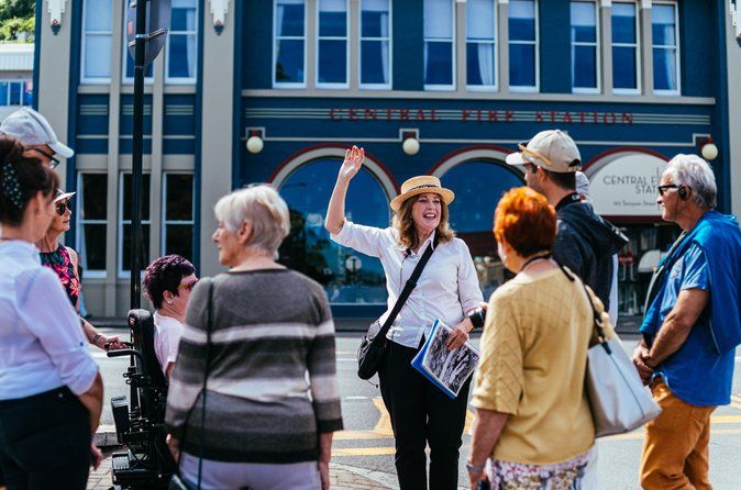 Guided 2pm Afternoon Art Deco Walk from Napier Art Deco Trust