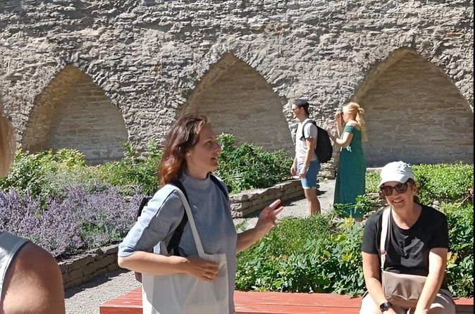 From Carnivals to Epidemics - daily life in medieval Tallinn