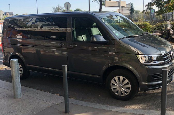 Private Transfer from Beauvais Airport (BVA) to Disneyland Paris