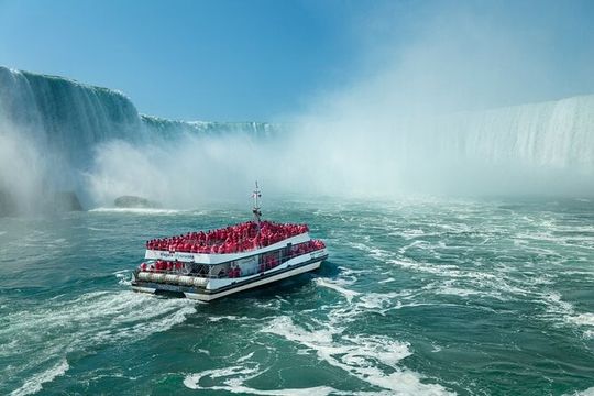 NYC to Niagara Falls Tour: Ultimate 1-Day Roundtrip Flight & Land