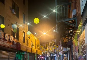 Cheers to Chinatown Tour and Bar Crawl