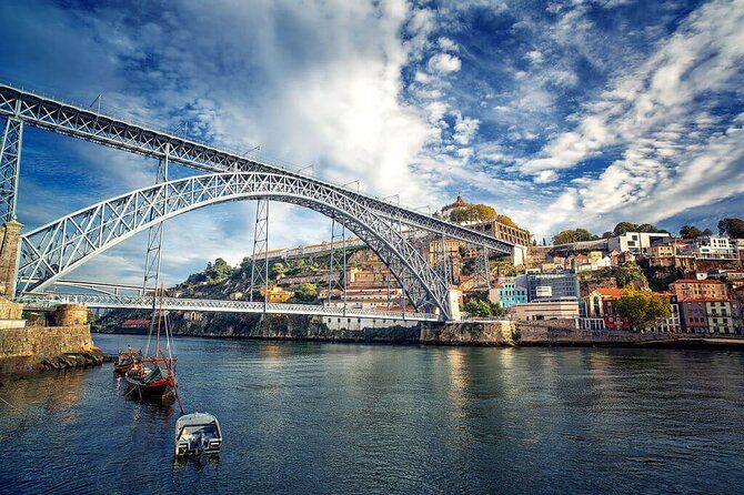 Private transfer from Porto to Madrid - up to 3 stops