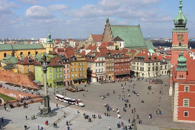 Skip-the-Line Warsaw Royal Castle Private Guided Tour