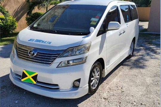 Round-Trip or Direct Private Airport Transfer to Lucea Resorts