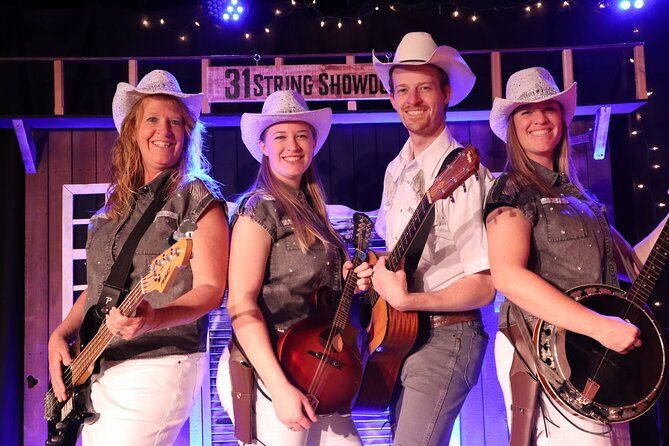 "Classic Country" show & dinner at Firelight Barn in Henderson