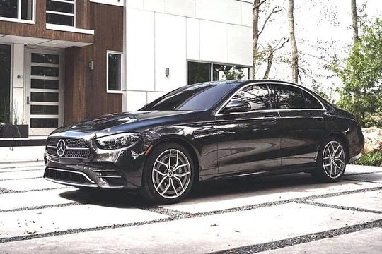 Private Transfer: Las Vegas to Airport LAS by Business Car