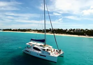 Private Luxury Catamaran Charter in Nassau